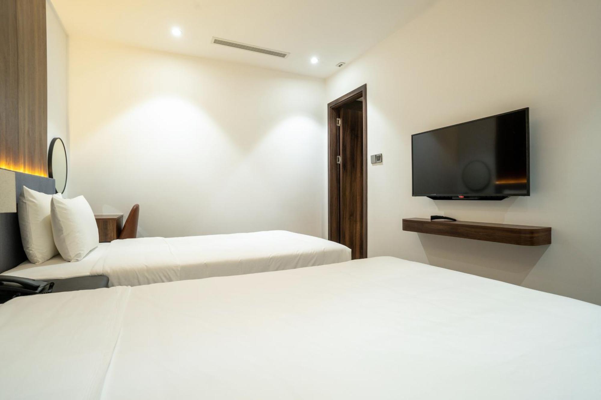 Calidum Phu Quoc Hotel Exteriör bild